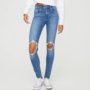 Levi’s 721 Ripped High Rise Skinny, 32x30